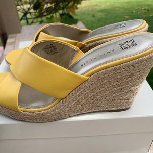 Anne Klein Espadrille Wedge "Waleigh" Yellow Leather, Size 9M